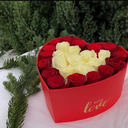 коробка с розами 